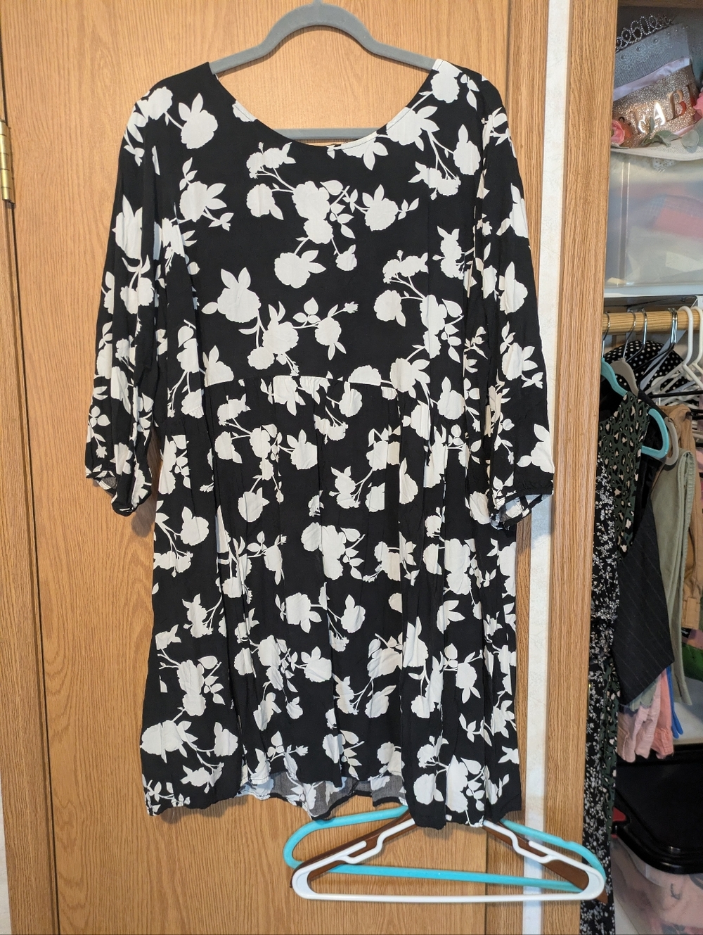 Old navy Black & White Floral Swing Dress